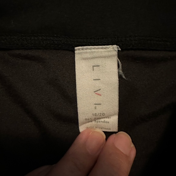 Velvet Leggings-NWOT Size 18/20 - Picture 5 of 7